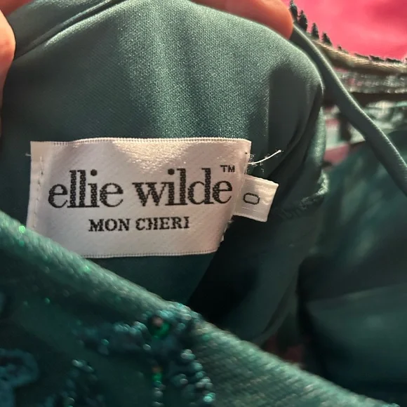 Ellie Wilde prom dress - Picture 3 of 6